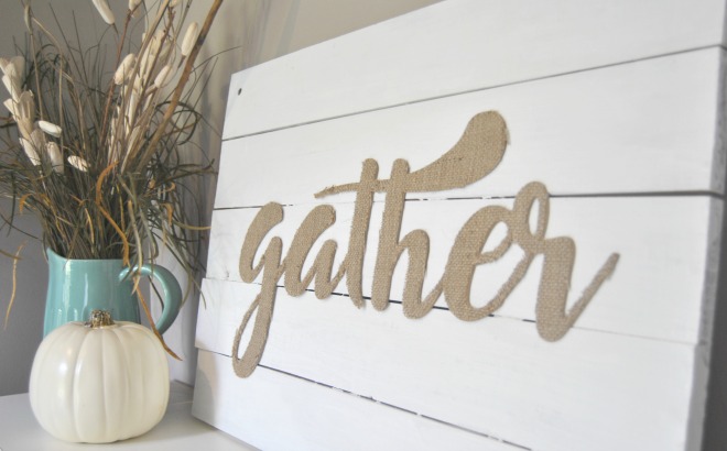 OMG stop paying for farmhouse decor when you can make your own! Check out this blog with tons of DIY decor ideas! This DIY farmhouse sign is my next craft project!