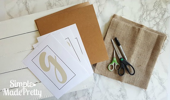 I love this burlap fabric farmhouse sign! It adds the perfect rustic decor to my home without going overboard with farmhouse decor. The tutorial was easy to follow and she has other ideas for extra burlap fabric.