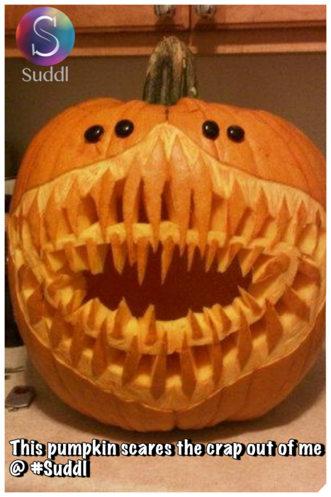 Halloween Pumpkin Carving sharp teeth carving contest