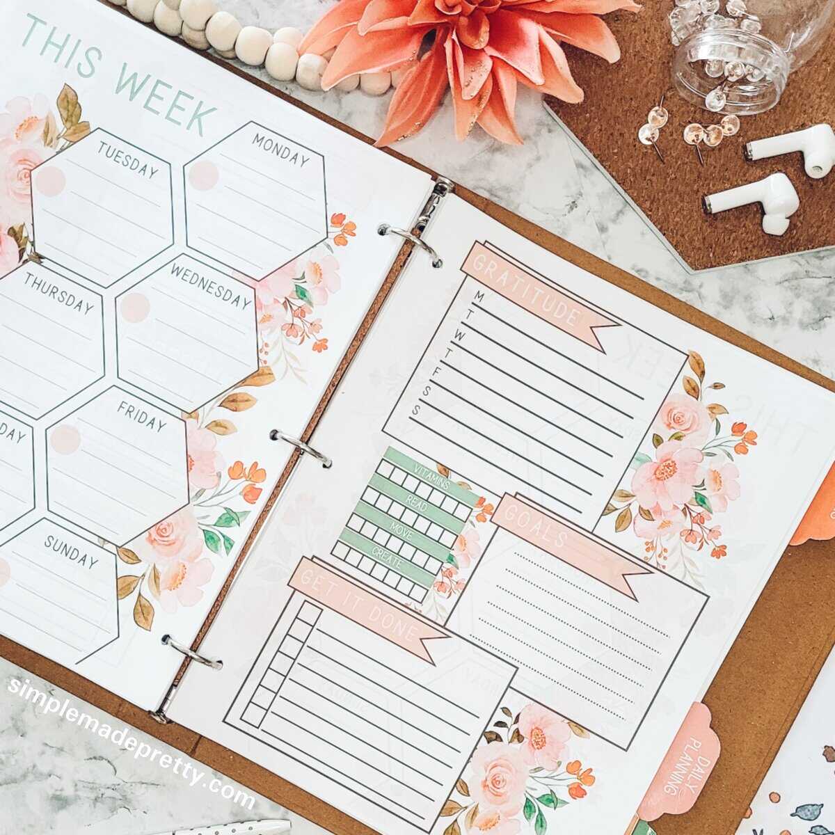Floral Planner - Pretty Day Planner for Content Creators Floral Planner - Pretty Day Planner for Content Creators